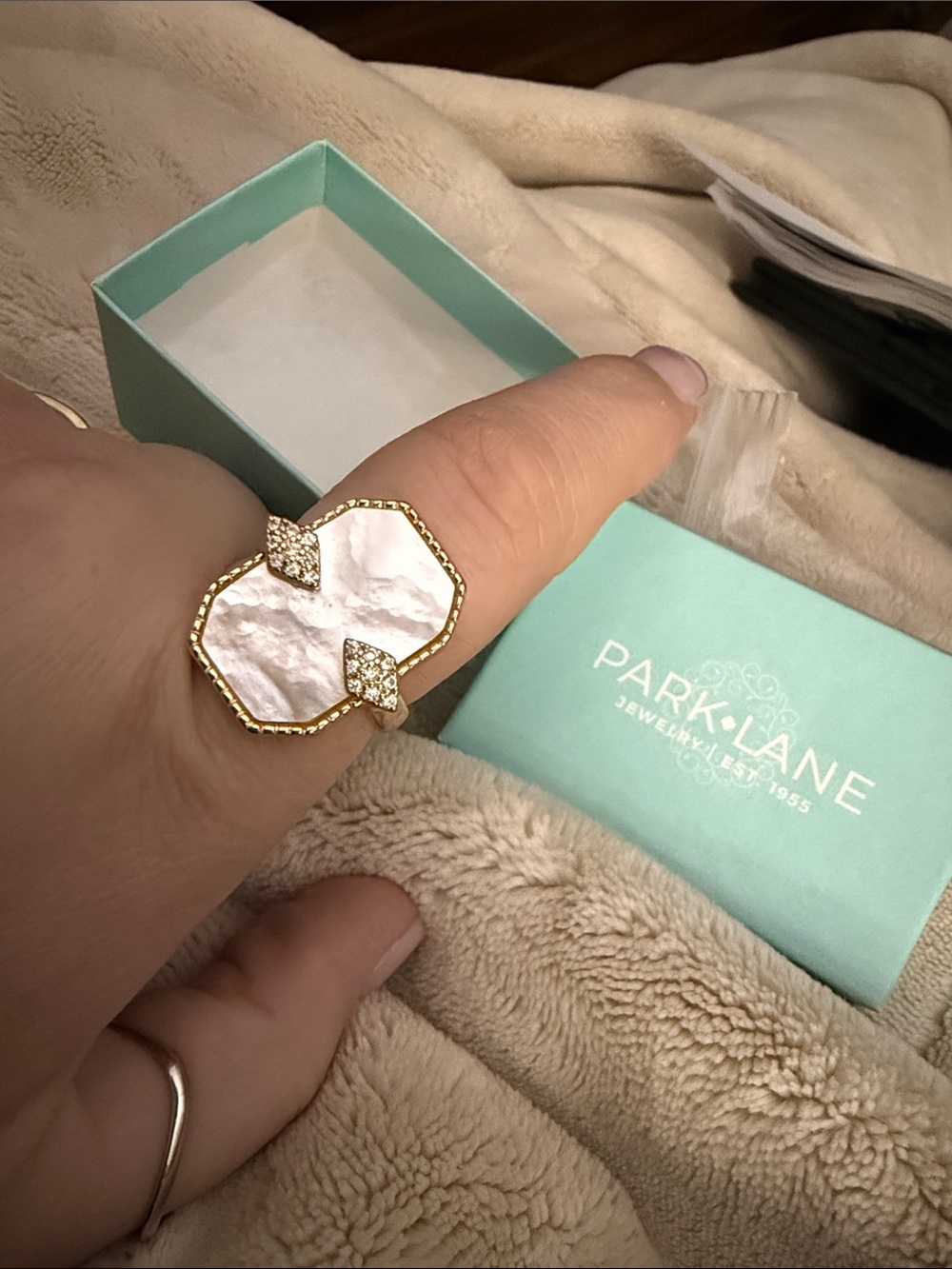 Park Lane Moonflower Gold-Tone Mother-of-Pearl Statement Ring - Gold & White
